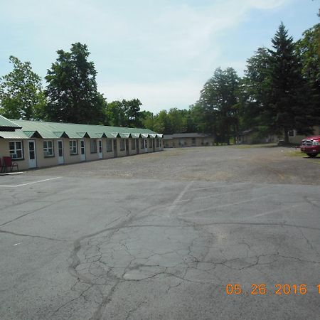 Evergreen Motel Oswego Esterno foto