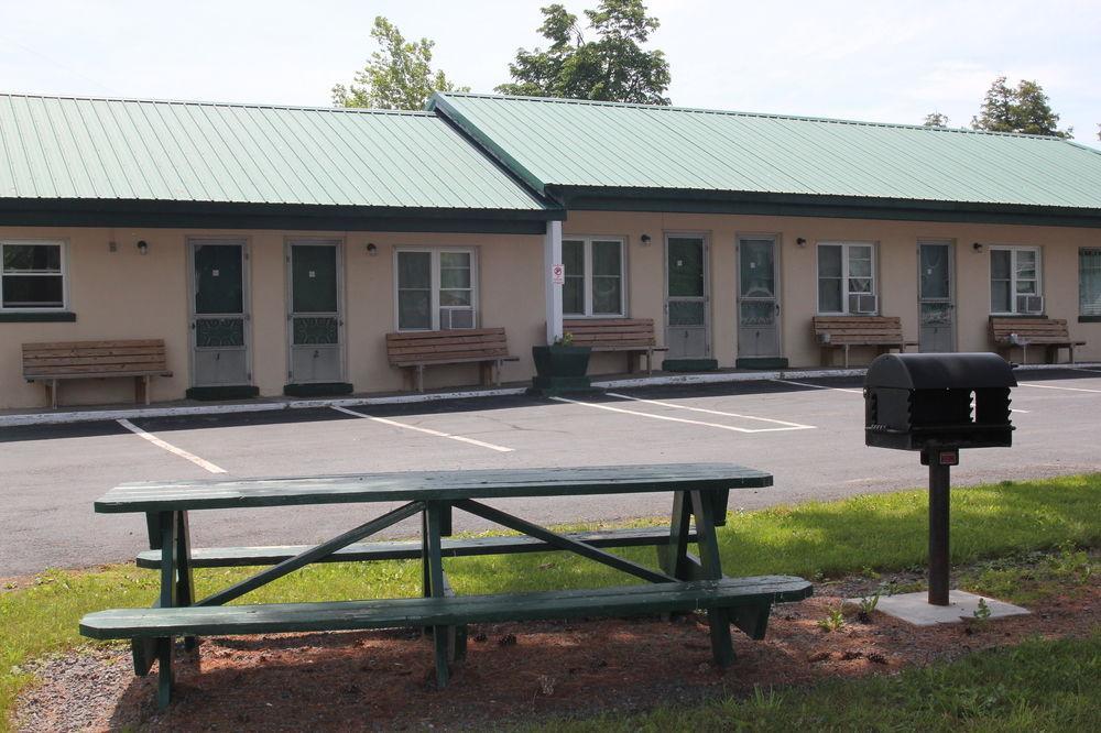 Evergreen Motel Oswego Esterno foto