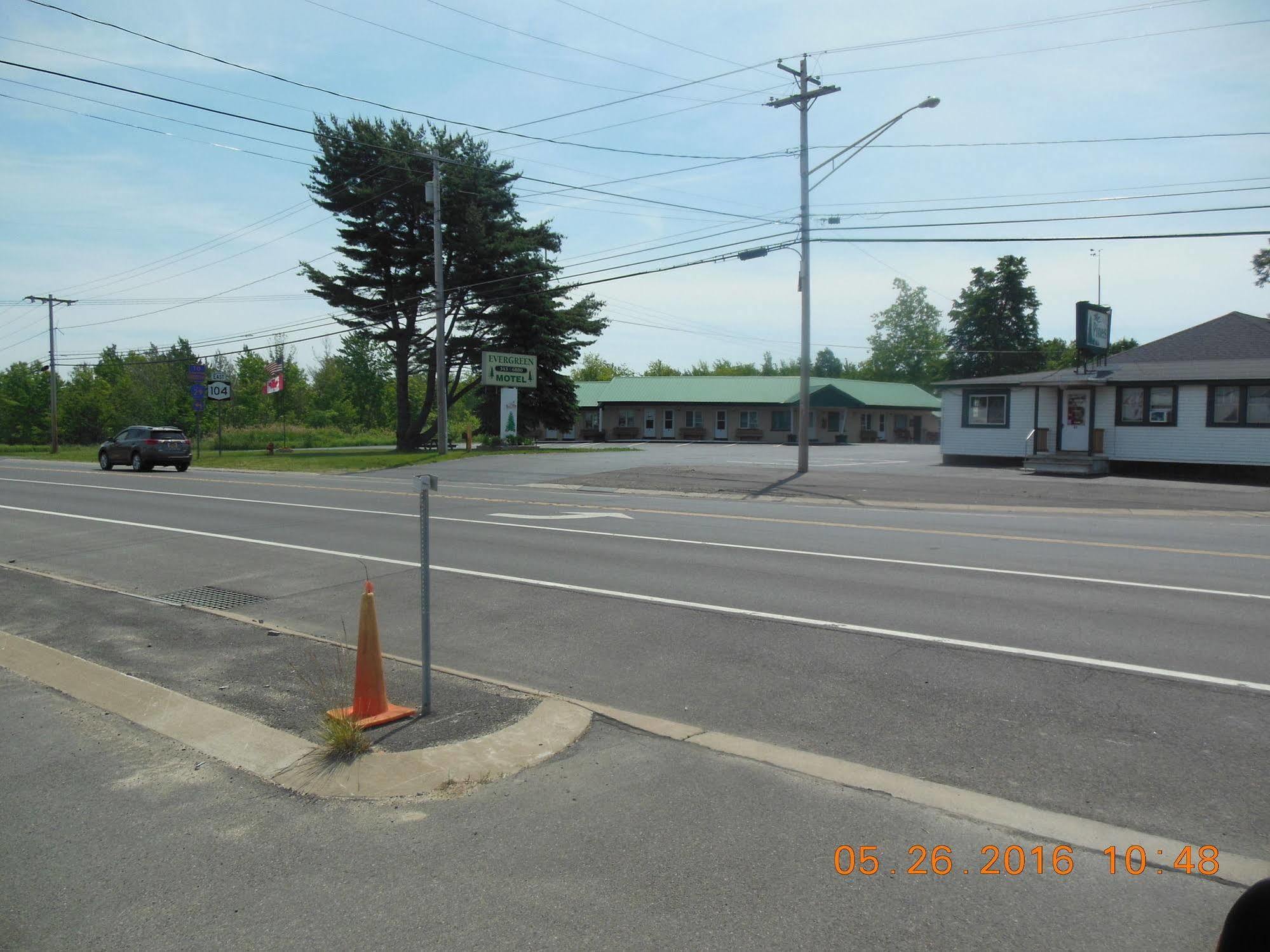 Evergreen Motel Oswego Esterno foto