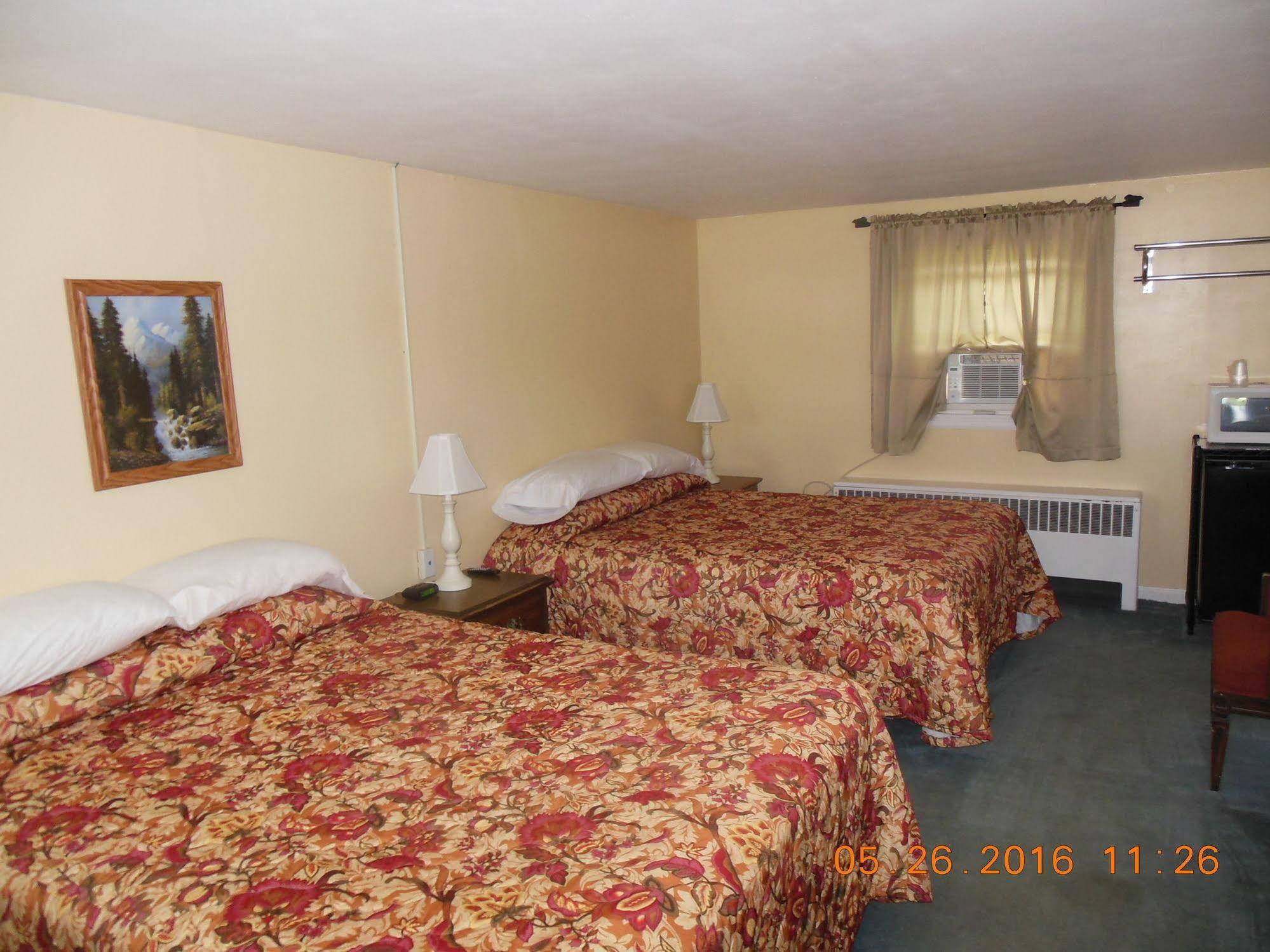 Evergreen Motel Oswego Esterno foto