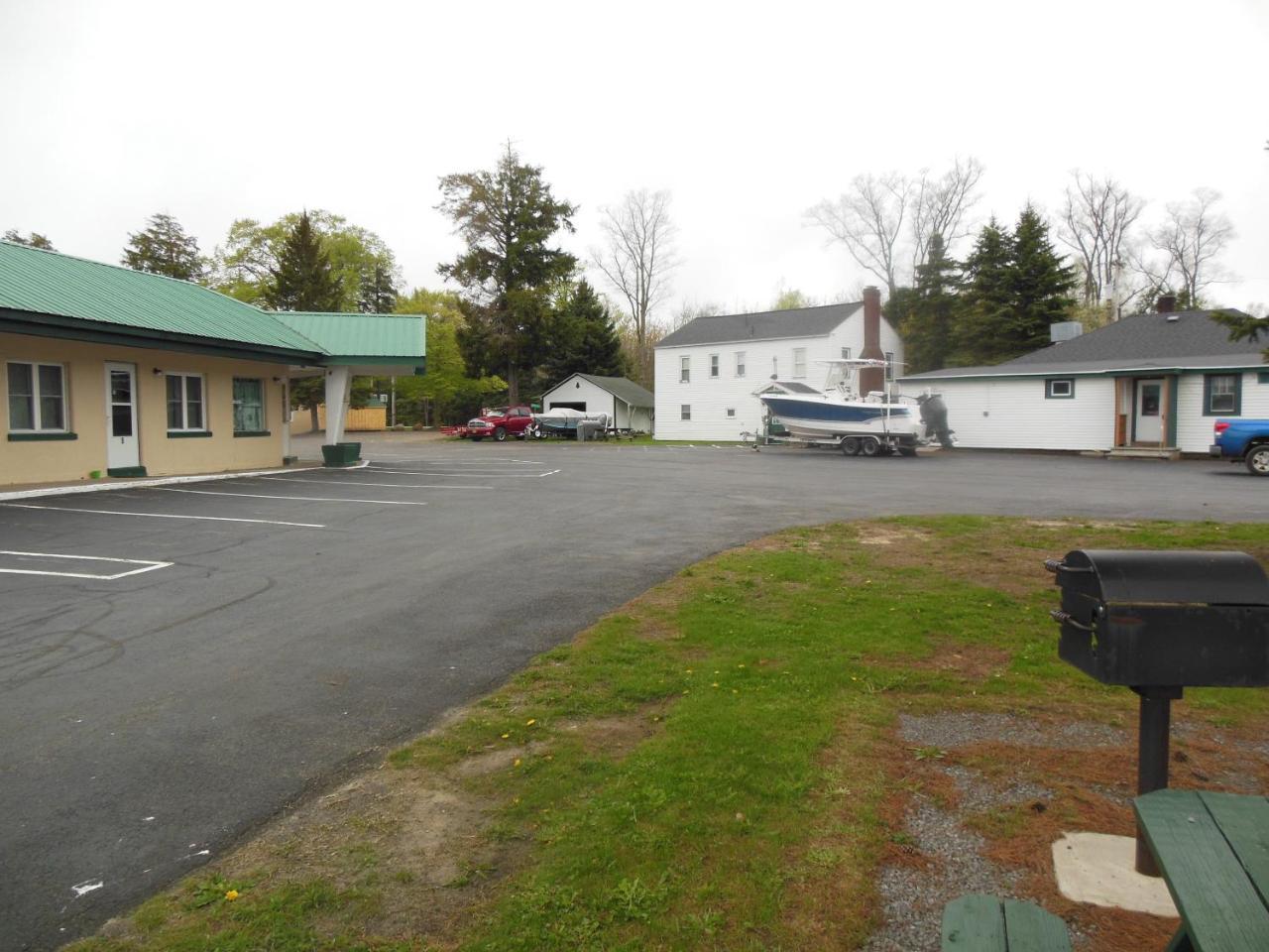 Evergreen Motel Oswego Esterno foto