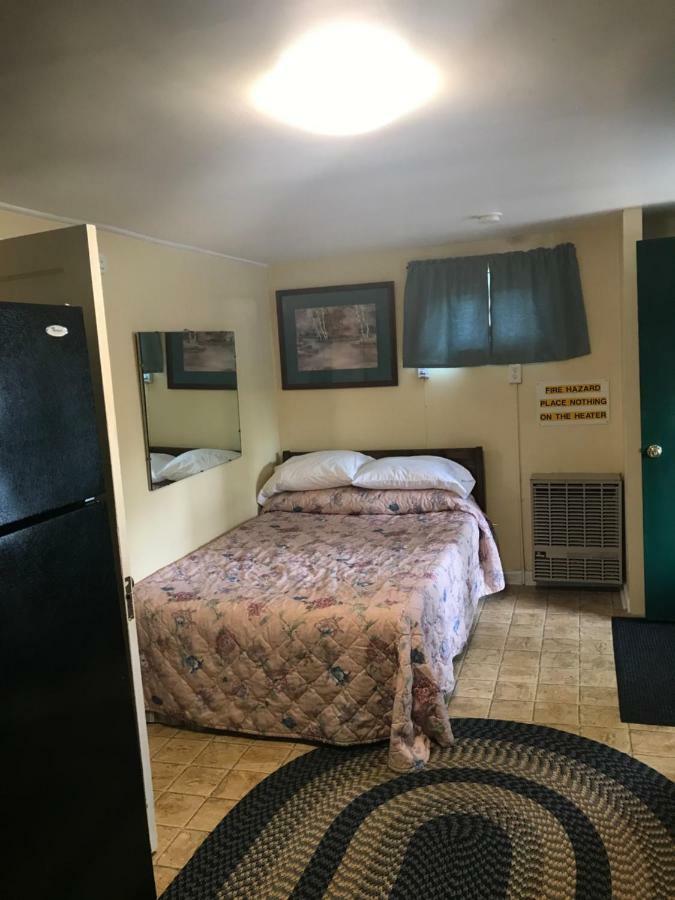 Evergreen Motel Oswego Esterno foto